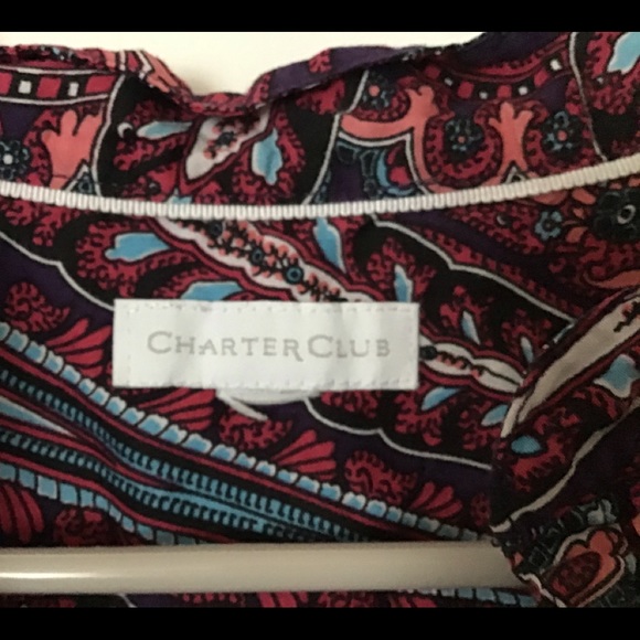 Ladies top - Picture 3 of 3